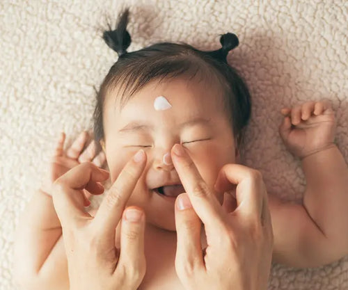 O que é a pele muito sensível do bebê? - Mustela Brasil - 1