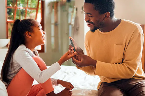 Diabetes na infância: conhecendo os tipos e cuidados essenciais - Mustela Brazil - 1