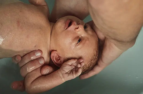 Primeiros cuidados com a pele do bebê - Mustela Brasil - 1